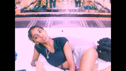 indiansexyslender4u2luv online show from February 8, 2025, 11:55 am