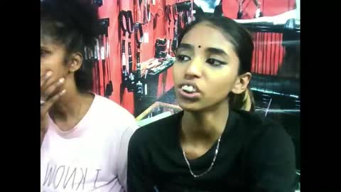 indiansexyslender4u2luv online show from March 10, 2025, 10:04 am