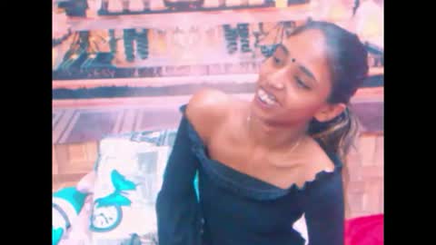 indiansexyslender4u2luv online show from October 17, 2025, 7:55 am