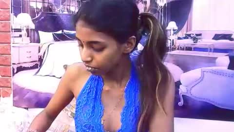 indiansexyslender4u2luv online show from November 28, 2025, 5:21 am