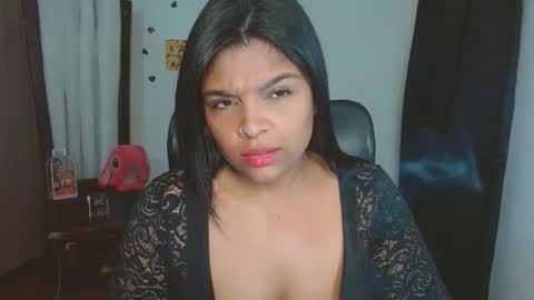 Snapshot of indica_18 chatting on October 5, 2025, 8:07 pm Aleja vallejo online show from October 5, 2025, 8:07 pm
