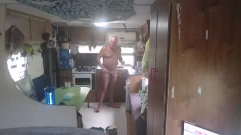 indieapenut online show from April 12, 2026, 10:04 pm