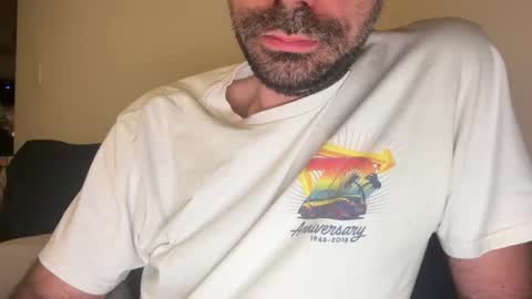 Snapshot of indiscriminator chatting on February 1, 2026, 4:55 am just1dude online show from February 1, 2026, 4:55 am