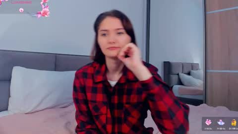 Snapshot of inellcanty chatting on September 30, 2025, 4:50 am Kira online show from September 30, 2025, 4:50 am