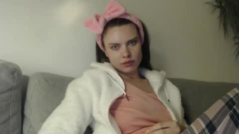 Sweet girl online show from February 18, 2025, 8:25 pm