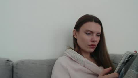 Sweet girl online show from January 13, 2026, 9:36 am