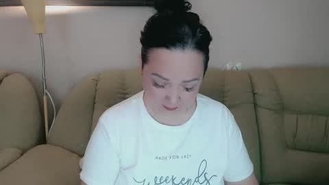 Snapshot of infinity_loveliness chatting on October 17, 2025, 6:16 am Infinity online show from October 17, 2025, 6:16 am