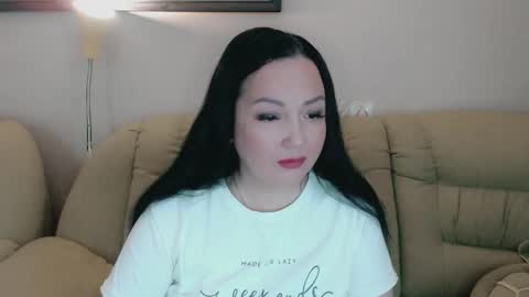 Snapshot of infinity_loveliness chatting on November 6, 2025, 7:42 am Infinity online show from November 6, 2025, 7:42 am