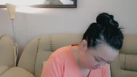 Snapshot of infinity_loveliness chatting on November 16, 2025, 7:36 am Infinity online show from November 16, 2025, 7:36 am