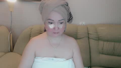 Snapshot of infinity_loveliness chatting on December 14, 2025, 8:09 am Infinity online show from December 14, 2025, 8:09 am