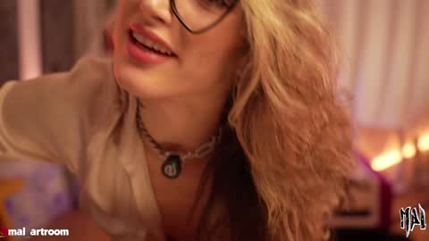 Snapshot of informal_ chatting on November 29, 2025, 1:30 am MAL --- online show from November 29, 2025, 1:30 am