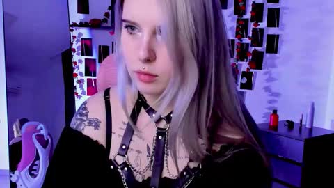 Snapshot of ingannamorte18 chatting on October 16, 2025, 4:19 pm Roki online show from October 16, 2025, 4:19 pm