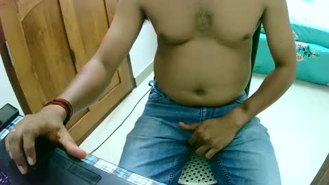 Snapshot of ingloriousuncut chatting on January 30, 2025, 10:19 am Inglorious Hairy Uncut online show from January 30, 2025, 10:19 am