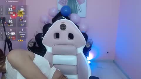 ingrid03_taffur online show from November 9, 2025, 1:42 pm