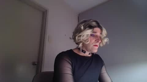 ingridsissy online show from July 17, 2026, 10:00 am