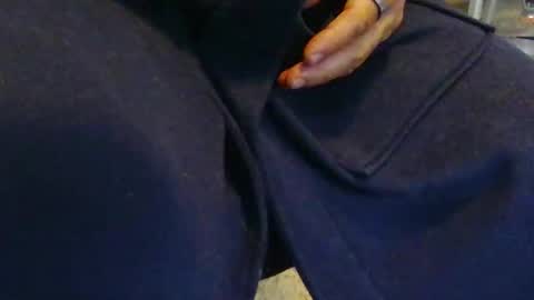 Snapshot of injmolder2 chatting on November 23, 2025, 11:54 am Hanging Out online show from November 23, 2025, 11:54 am