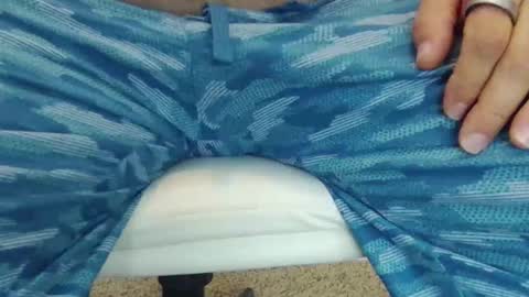 Snapshot of injmolder2 chatting on December 4, 2025, 2:26 pm Hanging Out online show from December 4, 2025, 2:26 pm