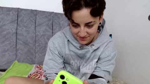 lyan onlyfans n linda online show from November 25, 2025, 3:01 pm