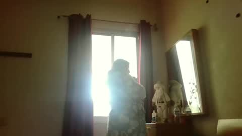 inna46_ online show from December 22, 2025, 11:51 am