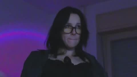 Snapshot of inner_bloom chatting on December 22, 2024, 8:36 pm inner_bloom online show from December 22, 2024, 8:36 pm