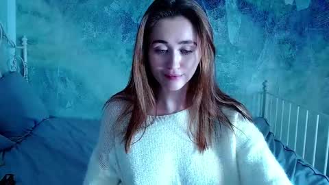 Lina online show from October 12, 2025, 2:16 pm