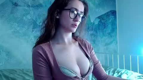 Lina online show from May 15, 2026, 10:50 pm