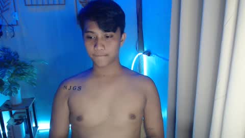 Snapshot of innocent_neil143 chatting on December 15, 2024, 10:50 am Neil online show from December 15, 2024, 10:50 am