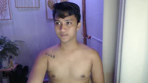 Snapshot of innocent_neil143 chatting on January 28, 2025, 7:43 am Neil online show from January 28, 2025, 7:43 am