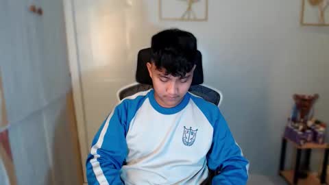 Neil online show from October 22, 2025, 9:47 pm