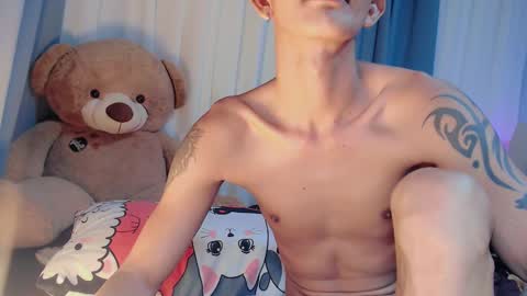 Snapshot of innocent_twinkxx chatting on December 16, 2024, 10:03 pm calvin online show from December 16, 2024, 10:03 pm