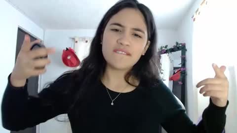 Snapshot of inocentheaven chatting on February 4, 2025, 12:33 pm Celeste online show from February 4, 2025, 12:33 pm