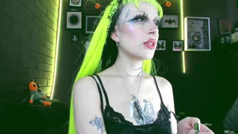 Snapshot of insania_999 chatting on December 9, 2024, 4:26 pm SANIA online show from December 9, 2024, 4:26 pm