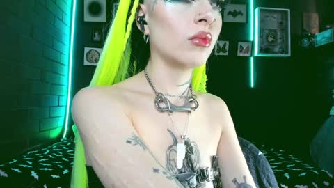 Snapshot of insania_999 chatting on December 20, 2024, 6:24 pm SANIA online show from December 20, 2024, 6:24 pm