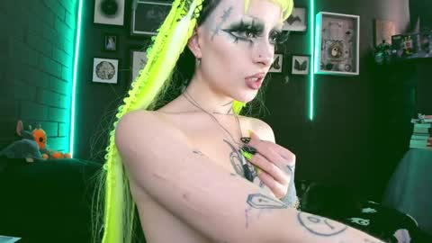 Snapshot of insania_999 chatting on January 24, 2025, 6:46 pm SANIA online show from January 24, 2025, 6:46 pm