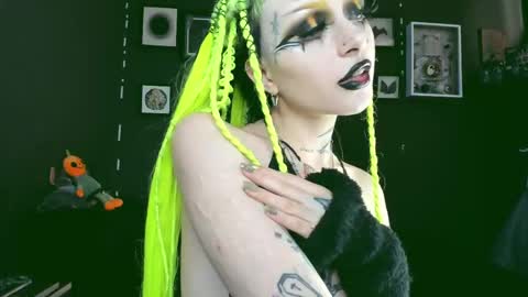 Snapshot of insania_999 chatting on February 12, 2025, 7:45 pm SANIA online show from February 12, 2025, 7:45 pm
