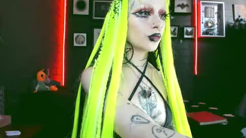 Snapshot of insania_999 chatting on February 18, 2025, 8:14 pm SANIA online show from February 18, 2025, 8:14 pm