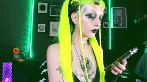 Snapshot of insania_999 chatting on March 7, 2025, 6:33 pm SANIA online show from March 7, 2025, 6:33 pm