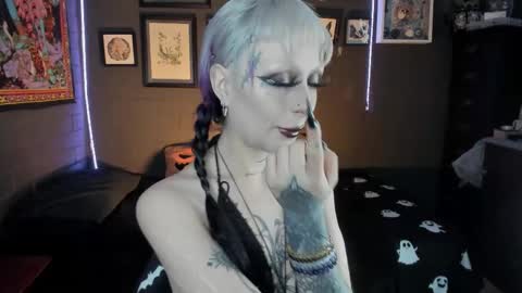 Snapshot of insania_999 chatting on November 26, 2025, 5:25 pm SANIA online show from November 26, 2025, 5:25 pm