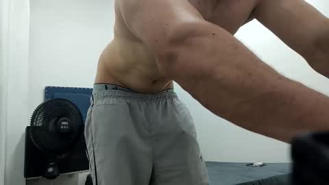 INSTAGRAM  camilodlx online show from November 28, 2025, 3:14 pm