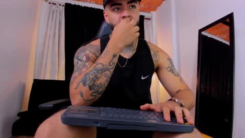 Snapshot of insolemnia chatting on April 2, 2026, 2:09 am Brayan Chavez online show from April 2, 2026, 2:09 am