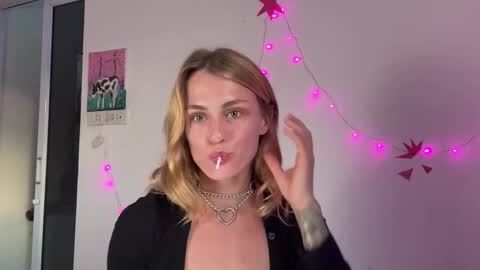 Snapshot of inspirebyeva chatting on January 10, 2026, 10:50 am Eva online show from January 10, 2026, 10:50 am