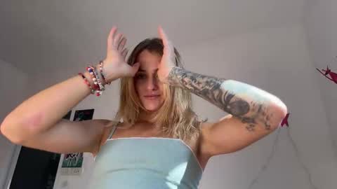 Snapshot of inspirebyeva chatting on January 19, 2026, 7:23 am Eva online show from January 19, 2026, 7:23 am