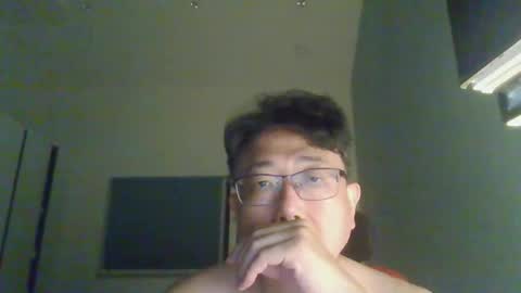 insuclee197641 online show from May 26, 2026, 2:02 pm