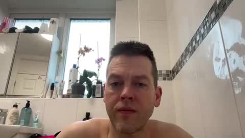 Snapshot of interestedhun chatting on February 7, 2026, 10:41 am InterestedHun online show from February 7, 2026, 10:41 am