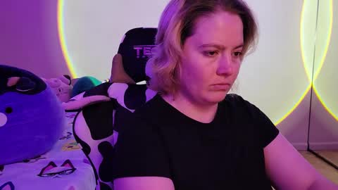 Faye online show from February 4, 2025, 4:15 am