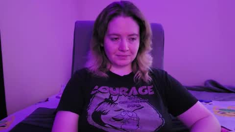 Faye online show from October 25, 2025, 3:03 am