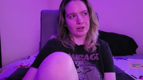 Faye online show from November 4, 2025, 7:18 am