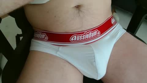 intoyourdad online show from November 18, 2025, 5:01 am