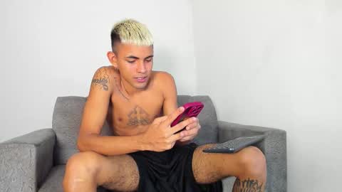 Snapshot of invictu_mastercum420 chatting on January 14, 2026, 5:02 am El Way online show from January 14, 2026, 5:02 am