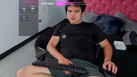 Snapshot of invincible200 chatting on November 5, 2025, 2:06 pm invincible200 online show from November 5, 2025, 2:06 pm